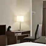 Super 8 By Wyndham Calgary Shawnessy Area