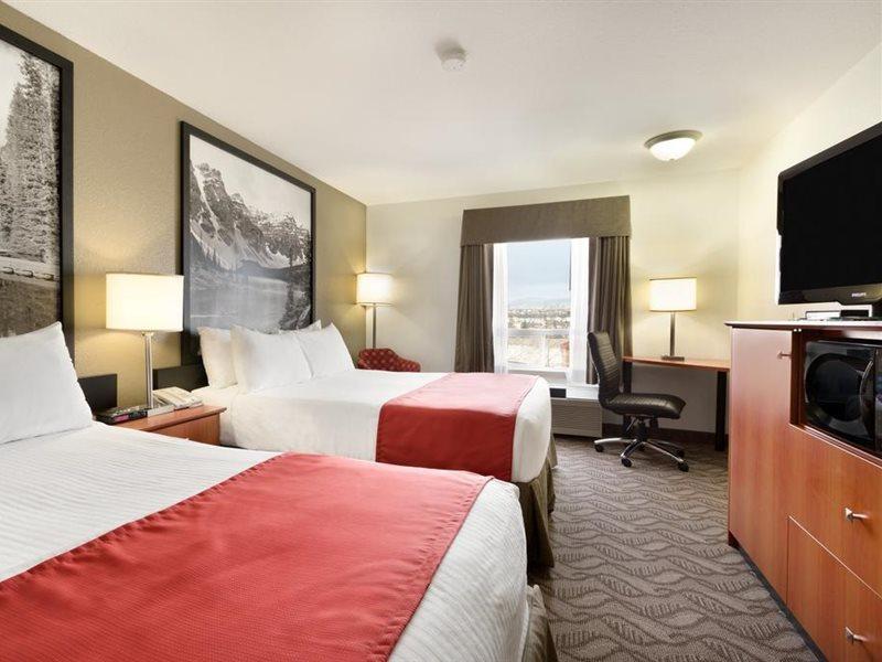 Super 8 By Wyndham Shawnessy Area Hotel Calgary