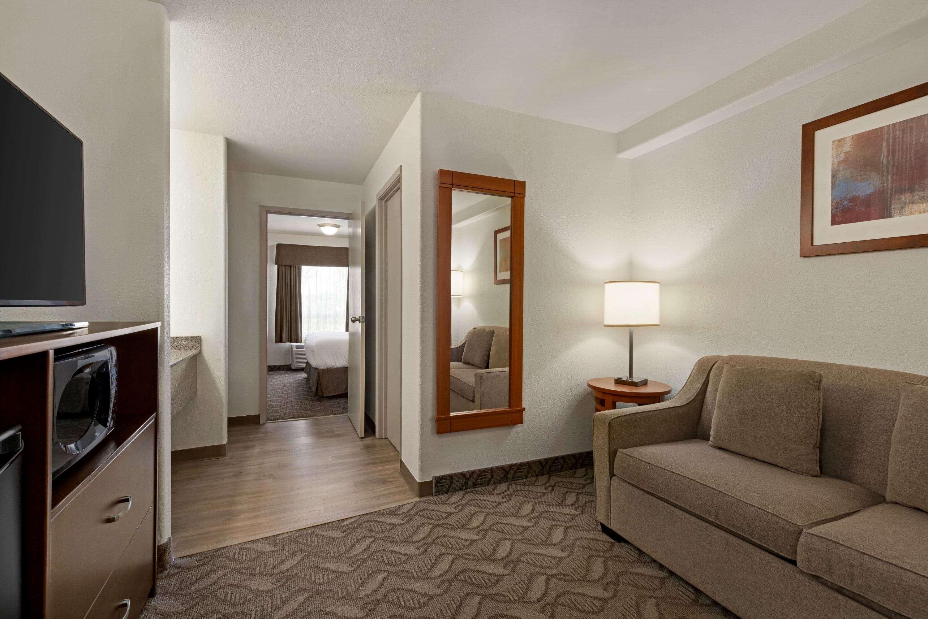 Super 8 By Wyndham Shawnessy Area