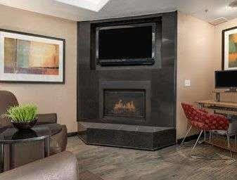 Super 8 By Wyndham Shawnessy Area Hotel